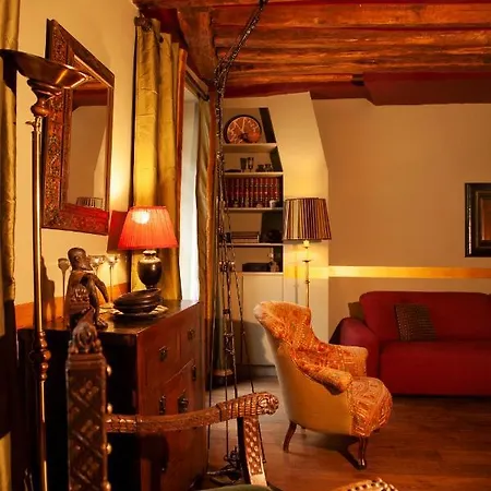 Le Marais Chic Ac