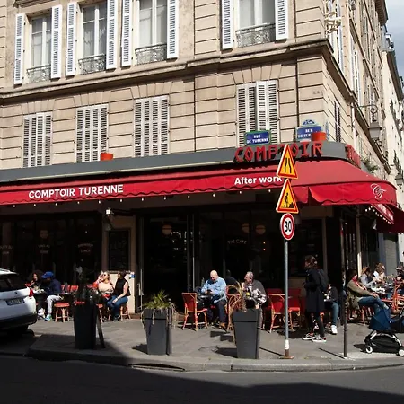 Le Marais Chic Ac Paris